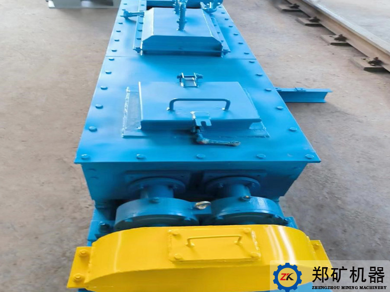 鎮(zhèn)江某精密雙軸攪拌機(jī)設(shè)備