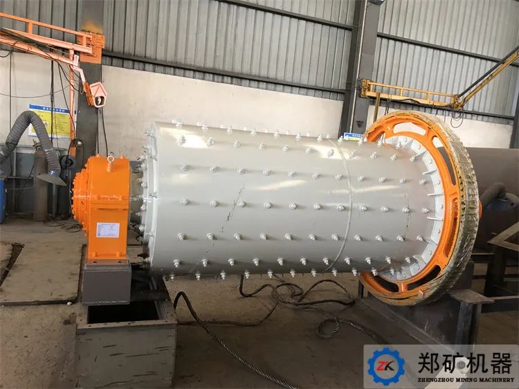 越南粉磨項目球磨機、除塵器設備